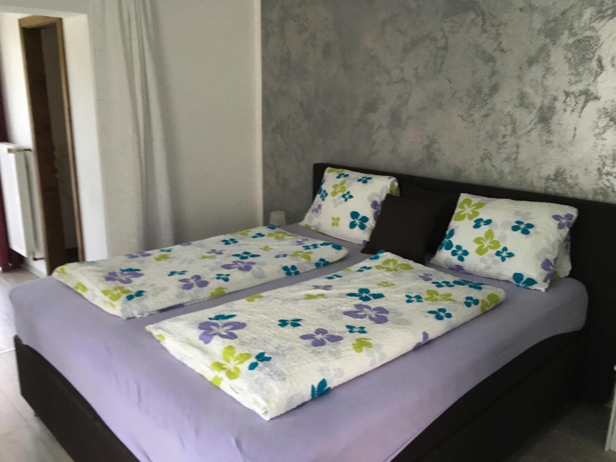 Pension Waldesruh Velden am Worthersee Bagian luar foto
