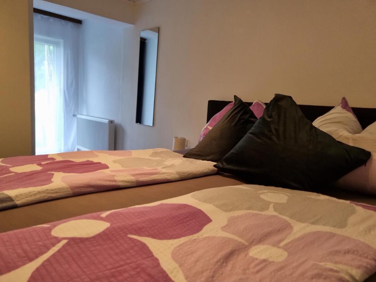 Pension Waldesruh Velden am Worthersee Bagian luar foto